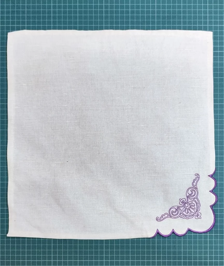 Create Elegant Scalloped Edge Napkins: Inspiring Embroidery Software Masterclass 18 Create Elegant Scalloped Edge Napkins: Inspiring Embroidery Software Masterclass