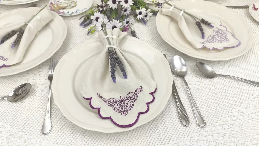 Create Elegant Scalloped Edge Napkins: Inspiring Embroidery Software Masterclass 22 Create Elegant Scalloped Edge Napkins: Inspiring Embroidery Software Masterclass