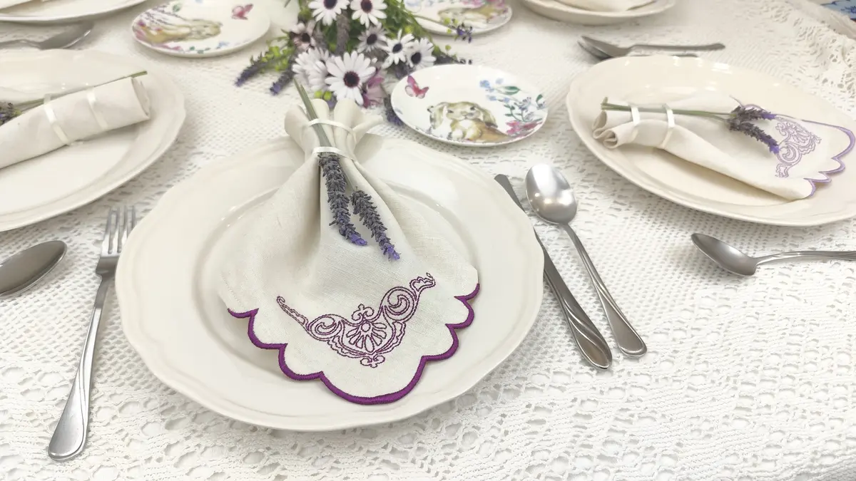 Create Elegant Scalloped Edge Napkins: Inspiring Embroidery Software Masterclass 38 Create Elegant Scalloped Edge Napkins: Inspiring Embroidery Software Masterclass