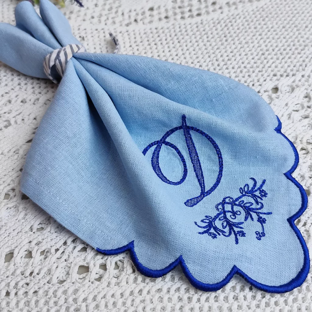 Create Elegant Scalloped Edge Napkins: Inspiring Embroidery Software Masterclass 23 instagram3