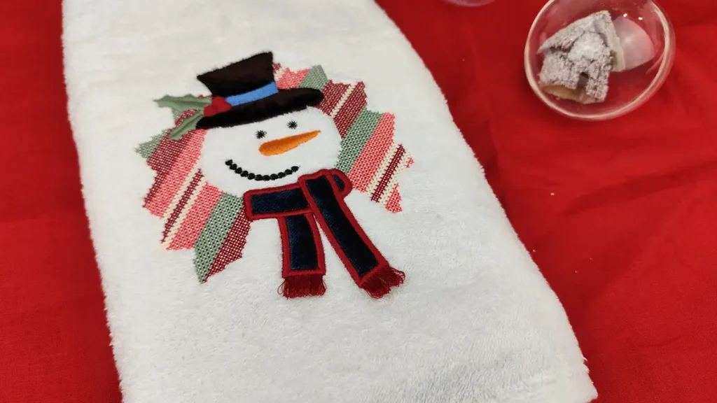 Creating an Embossed Snowman on Towels with Cross Stitch 3D Fringe 07